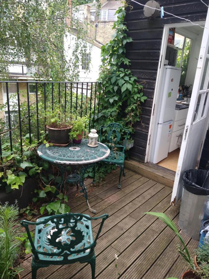 Central London Flat. Georgian Terrace. Bright. エクステリア 写真