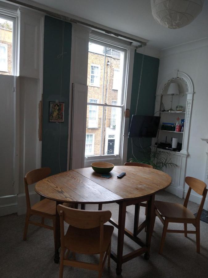 Central London Flat. Georgian Terrace. Bright. エクステリア 写真