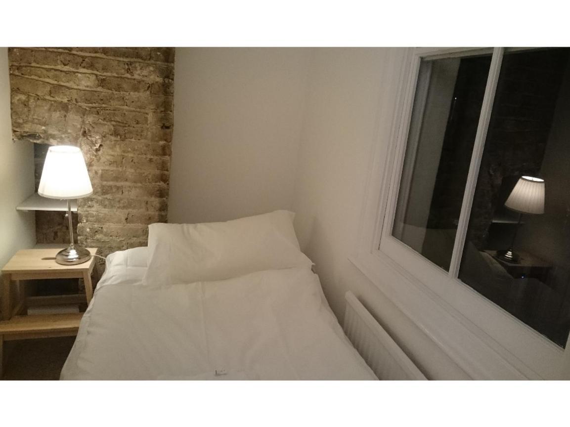 Central London Flat. Georgian Terrace. Bright. 部屋 写真